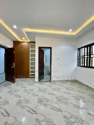 4bdrm Duplex in Life Camp for rent