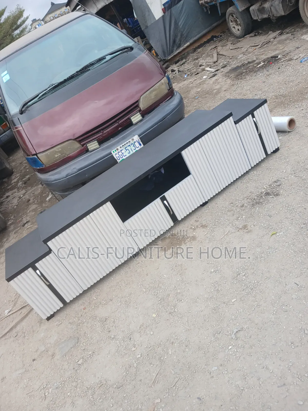 7ft TV Stand