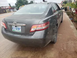 Toyota Camry 2010 Gray
