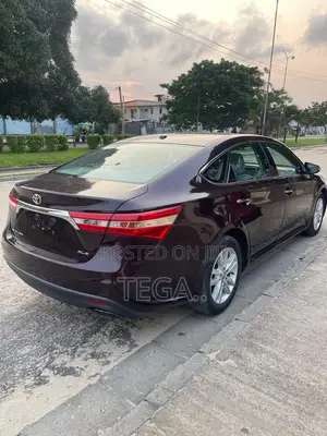 Toyota Avalon XLE Premium 4dr Sedan (3.5L 6cyl 6A) 2015 Brown