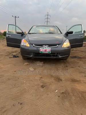 Honda Accord 2005 Gray