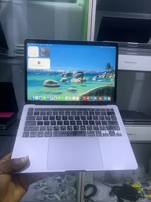 Laptop Apple MacBook Pro 2020 M1 8GB Apple M1 SSD 256GB