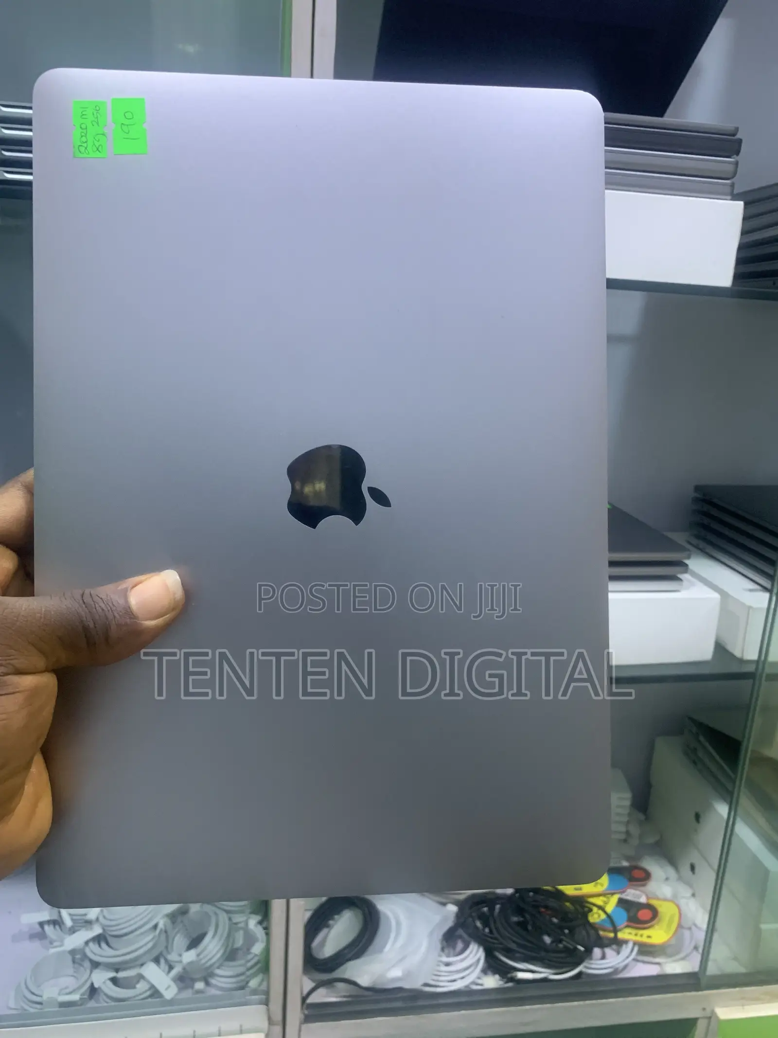 Laptop Apple MacBook Pro 2020 M1 8GB Apple M1 SSD 256GB