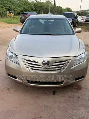 Toyota Camry LE 4dr Sedan (2.4L 4cyl 5A) 2008 Gold