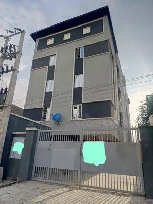 Furnished 2bdrm Apartment in Opposite Peaceville, Lekki Phase 2