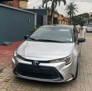 Toyota Corolla 2021 Silver