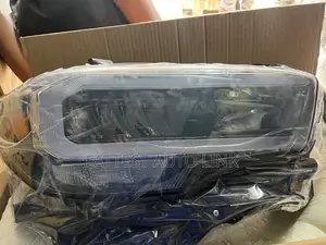 Headlamp Tacoma 2022