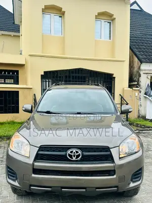 Toyota RAV4 2010 Brown