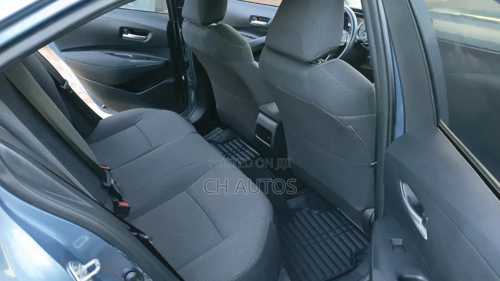 Toyota Corolla SE 2023 Blue