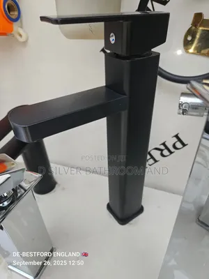 Standing Bathroom Mixer Tap - Matte Black