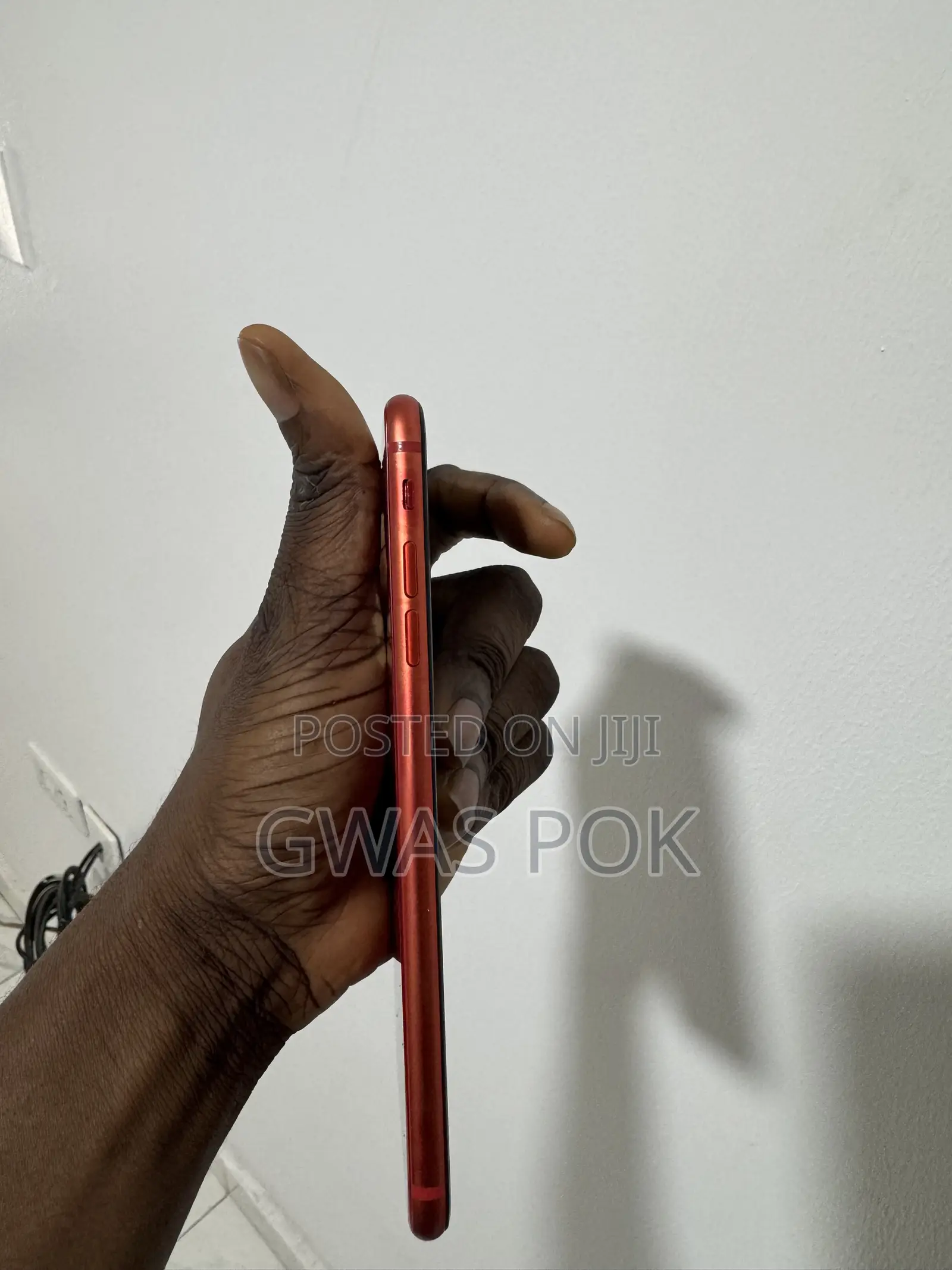 Apple iPhone 8 Plus 64 GB Red