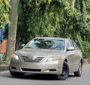 Toyota Camry 2008 Gold