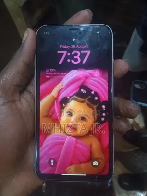 Apple iPhone XR 64 GB White