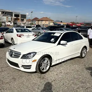 Mercedes-Benz C300 Sport 4Matic Sedan AWD (3.5L 6cyl 7A) 2014 White