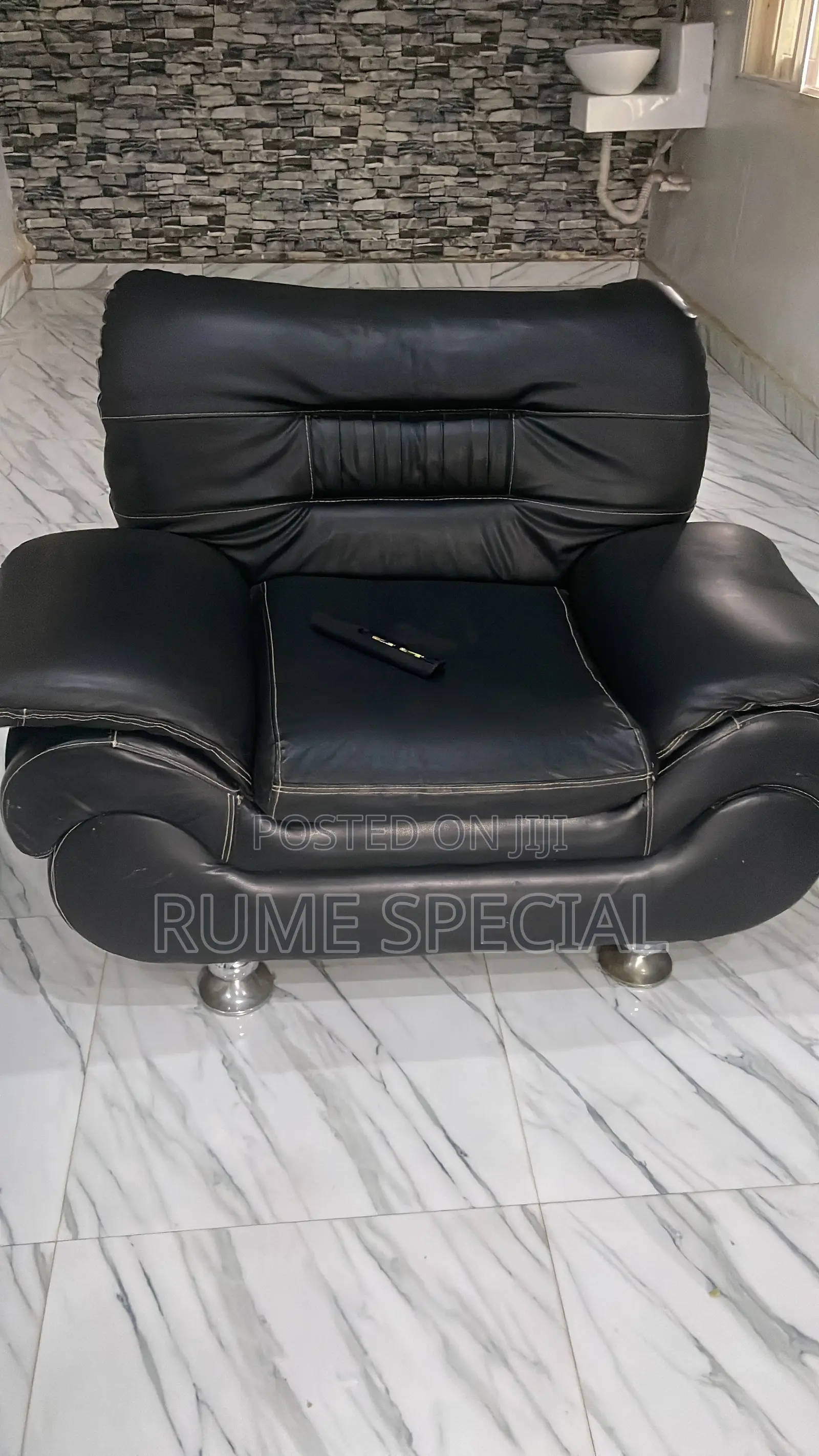 Sitting Room Chair