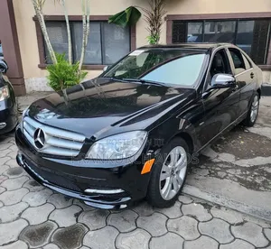 Mercedes-Benz C300 2009 Black