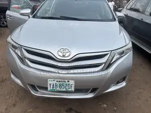 Toyota Venza Limited AWD V6 2013 Silver