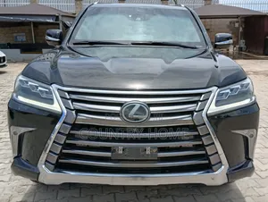 Lexus LX 2018 Black