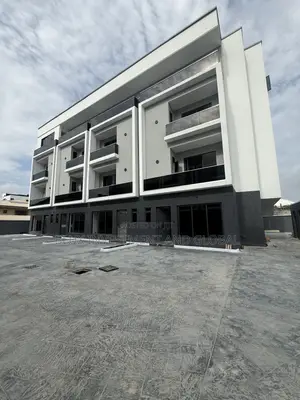 4bdrm Penthouse in Lekki Phase 1 for rent