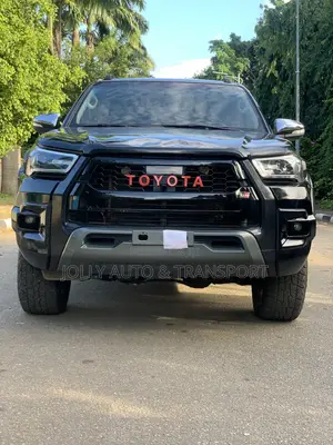 Toyota Hilux 2023 Black