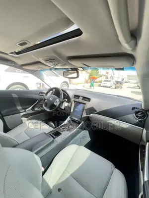 Lexus IS 2012 Silver