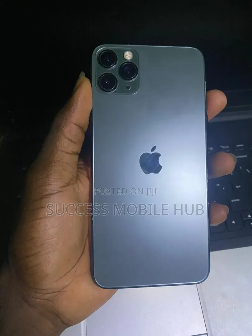 Apple iPhone 11 Pro Max 64 GB Green