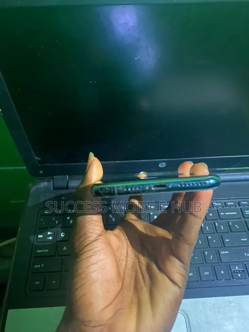 Apple iPhone 11 Pro Max 64 GB Green