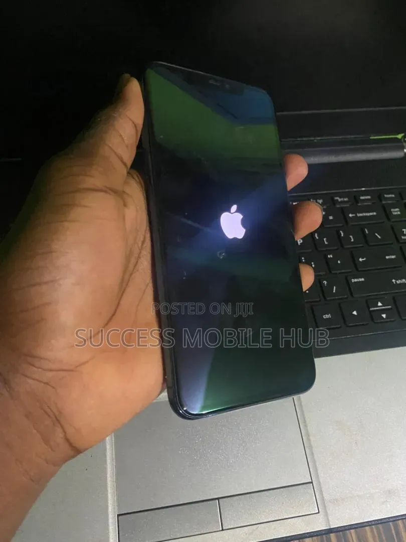 Apple iPhone 11 Pro Max 64 GB Green