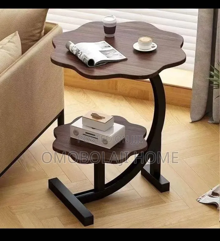 Uxury 2-Layer Flower Accent Table – C-Shaped Bedside Couch Table