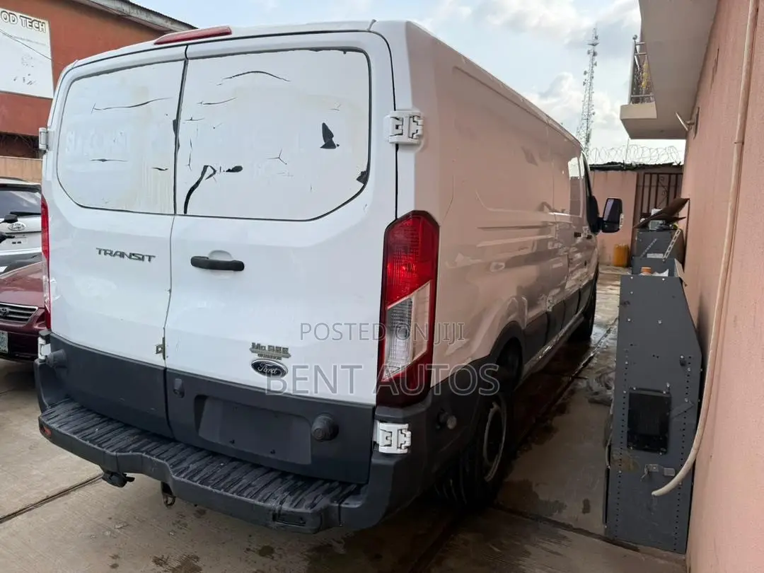 Ford Transit 2016 White