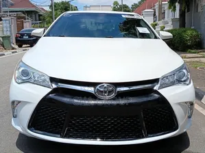 Toyota Camry 2017 Off white