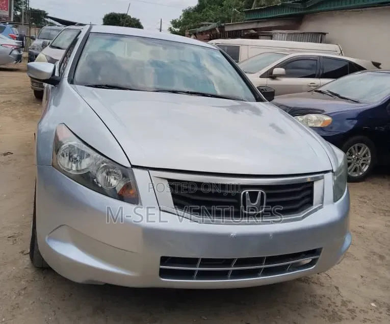 Honda Accord 2010 Silver