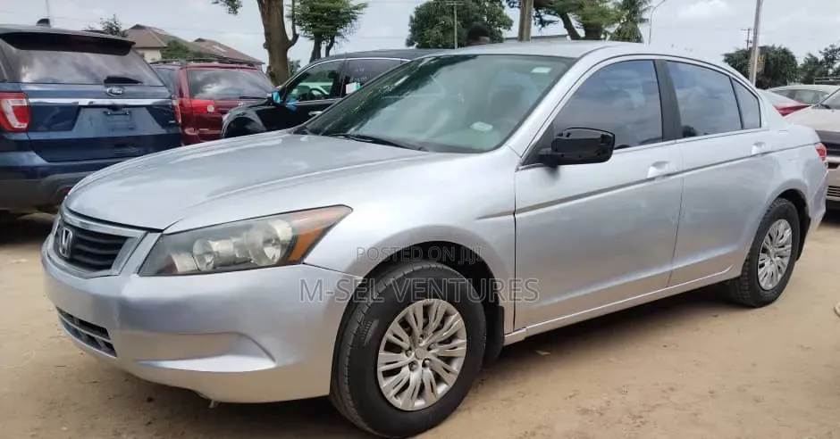 Honda Accord 2010 Silver