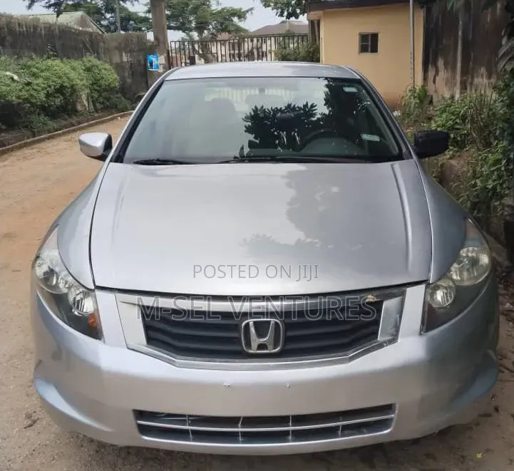 Honda Accord 2010 Silver
