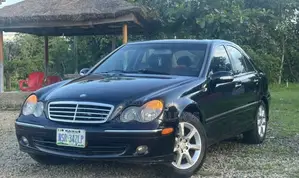 Mercedes-Benz 280E 2007 Black