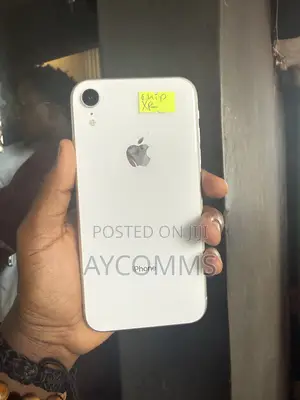 Apple iPhone XR 64 GB White