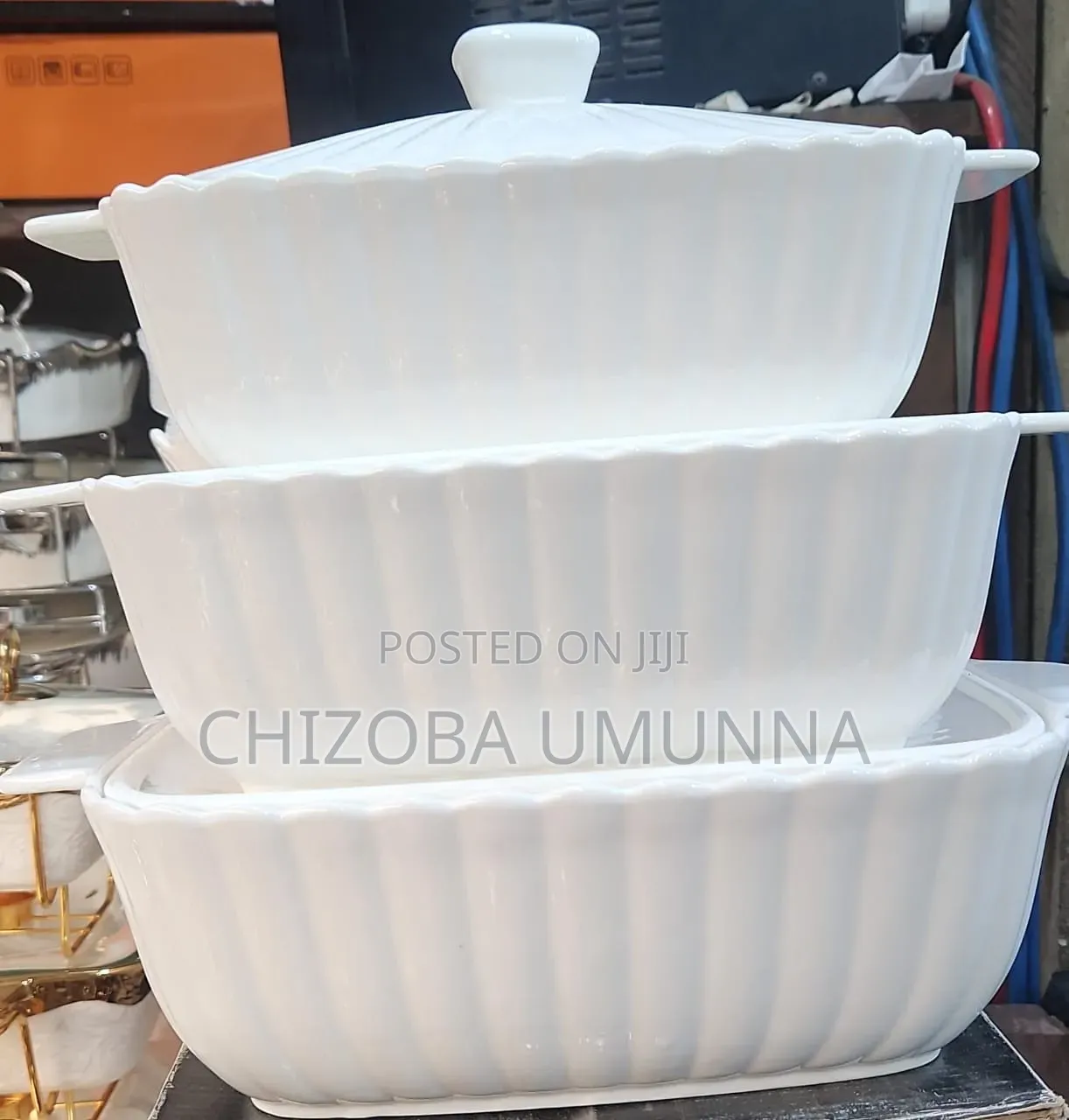3 PCS White Dish Is Oval Shape Available