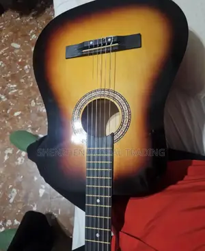 38-Inch Acoustic Classical Round Guitar Set