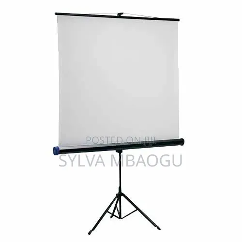 Tripod Mounted Retractable Projection Screen