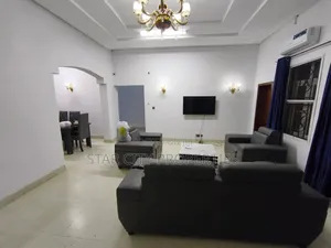 3bdrm Apartment in Ikeja Gra for rent