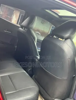 Toyota C-HR XLE Prermium FWD (2.0L 4cyl 2AM) 2018 Red