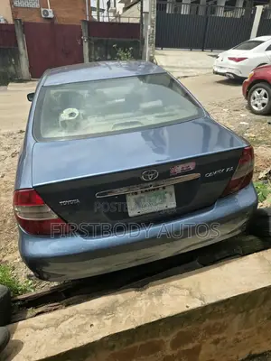 Toyota Camry 2004 Blue