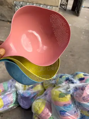 Souvenir Bowl/Sieve (24 Pieces)