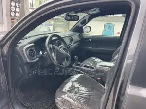 Toyota Tacoma 2023 Gray