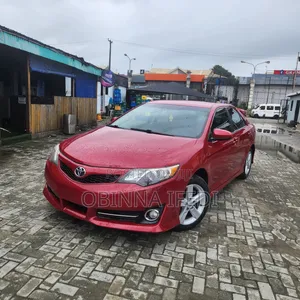 Toyota Camry 2014 Red