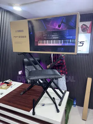 Yamaha PSR-E583 61-Key Portable Keyboard, Seat, and Stand