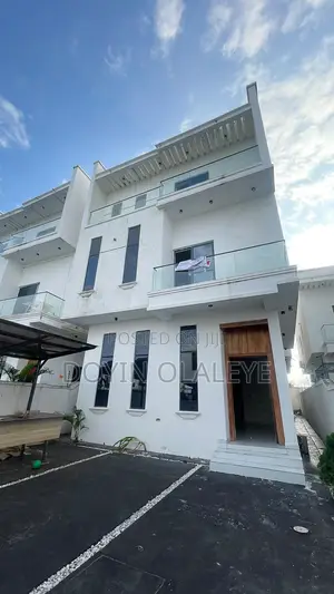 6bdrm Duplex in Chevron for rent