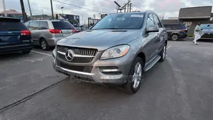 Mercedes-Benz M Class ML350 4MATIC 4dr SUV AWD (3.5L 6cyl 7A) 2014