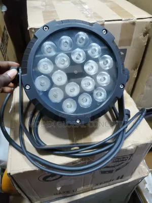 18x18W RGBWA+UV LED Par Can Stage Light.