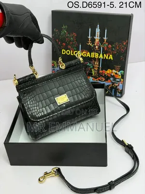 Luxury Crocodile-Pattern Handbag